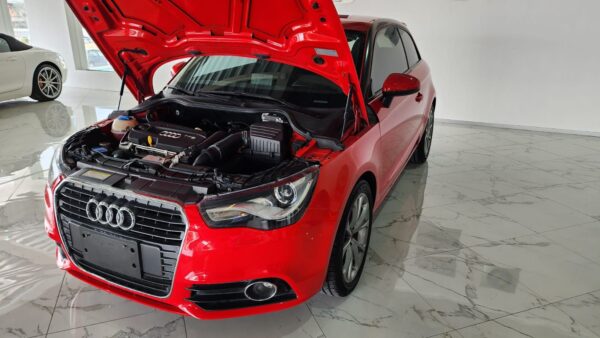 AUDI A1 RED EDITION 2015_3