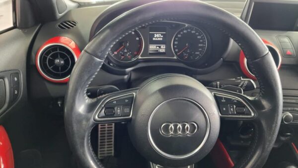 AUDI A1 RED EDITION 2015_9