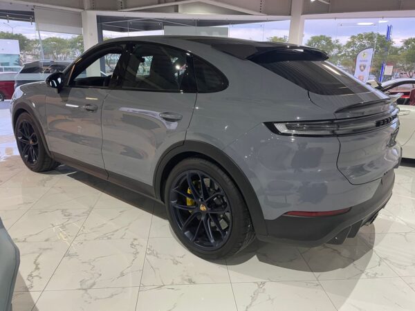 WhatsApp Image 2023-12-01 at 6.05.40 PM (1)