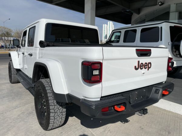 WhatsApp Image 2025-01-27 at 4.24.44 PM (3)