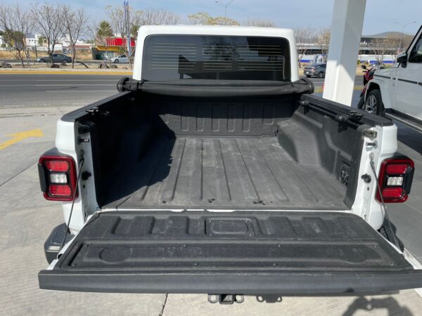 WhatsApp Image 2025-01-27 at 4.24.46 PM (5)